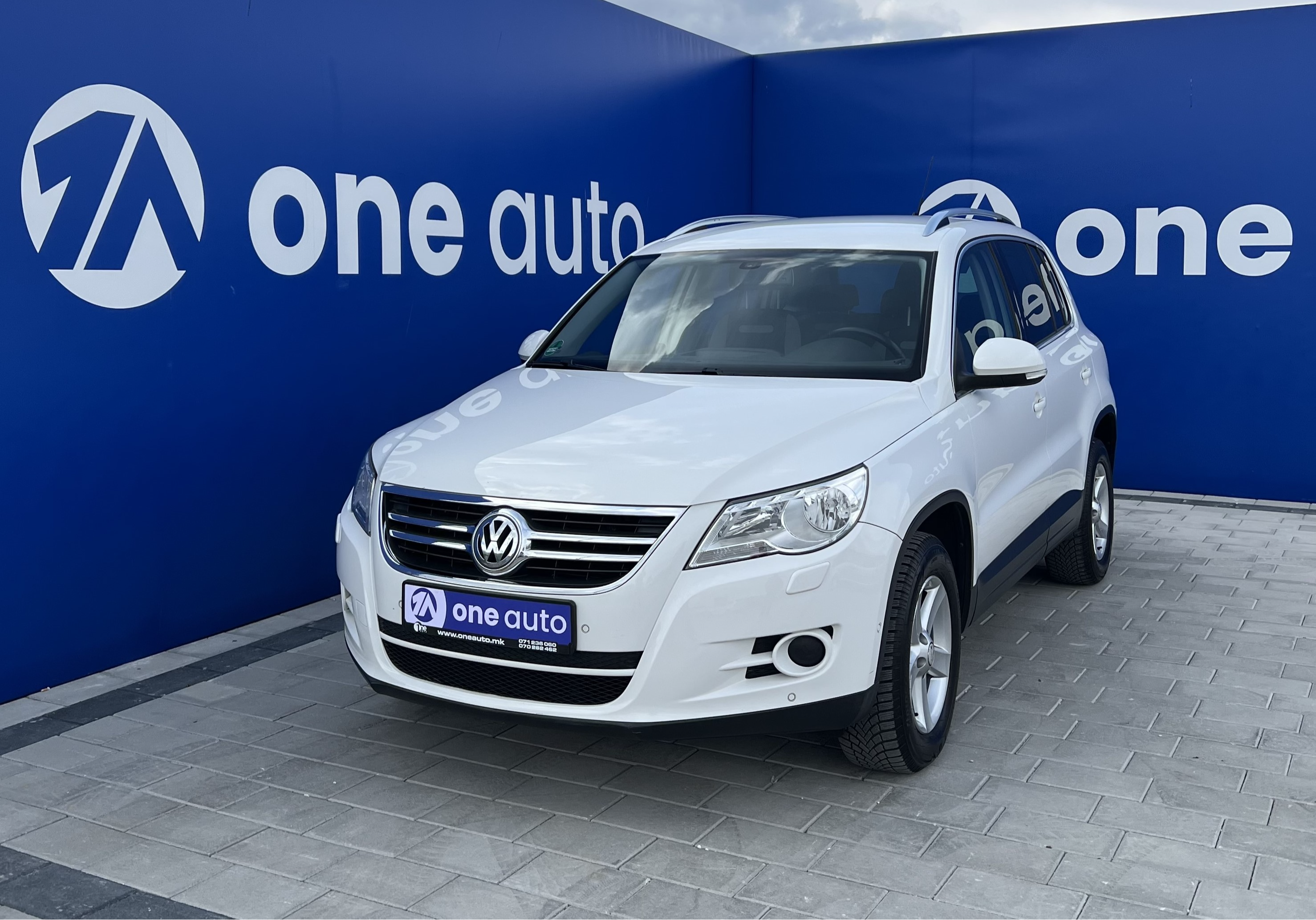 Volkswagen Tiguan   - 2008