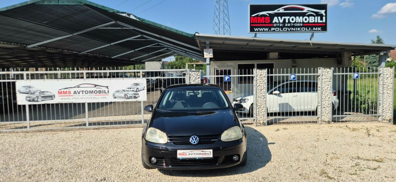 Volkswagen Golf   - 2004
