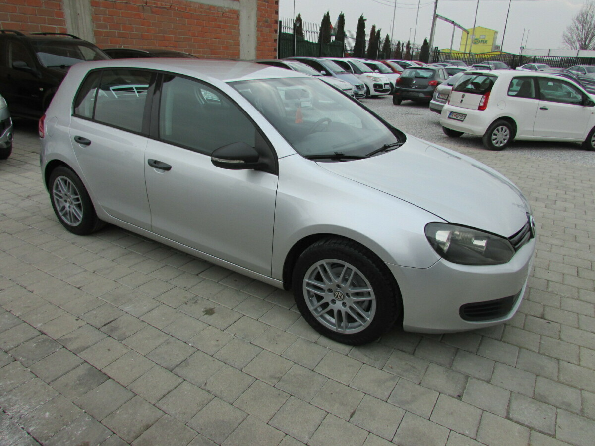 Volkswagen Golf   - 2008