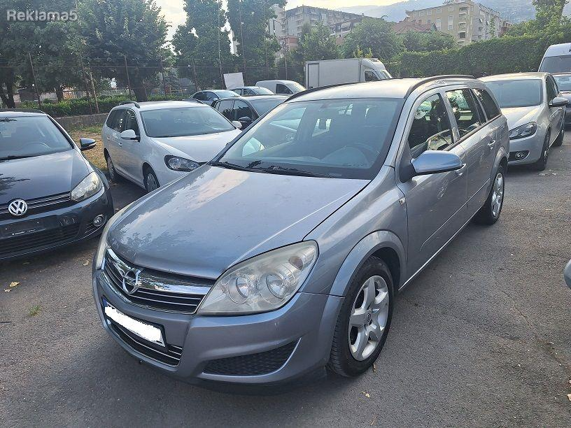 Opel Astra   - 2008