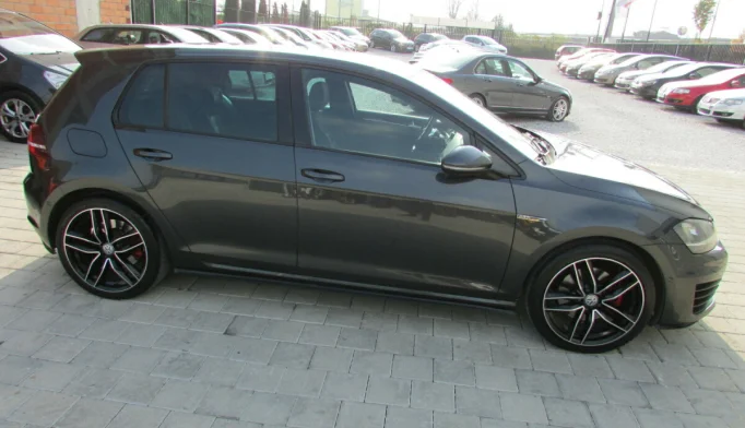 Volkswagen Golf  - 2014