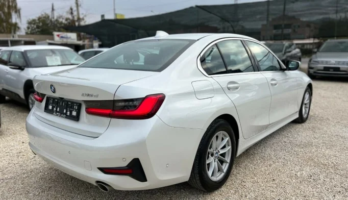 BMW 3 Series  - 2019