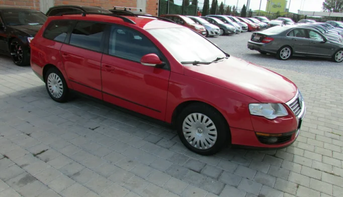 Volkswagen Passat   - 2010
