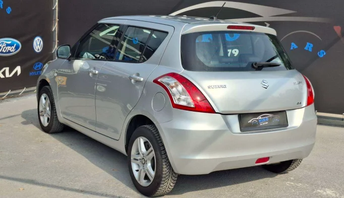 Suzuki Swift  - 2011