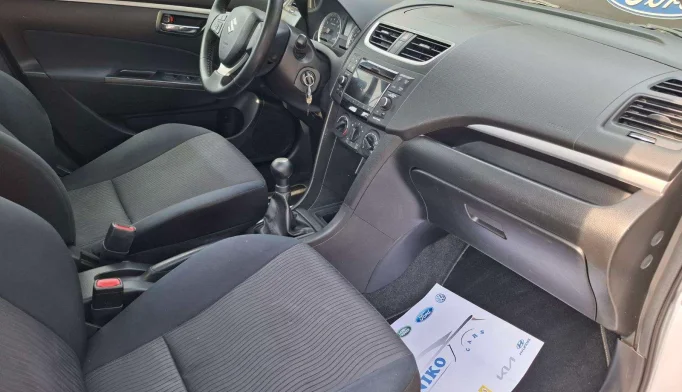 Suzuki Swift  - 2011