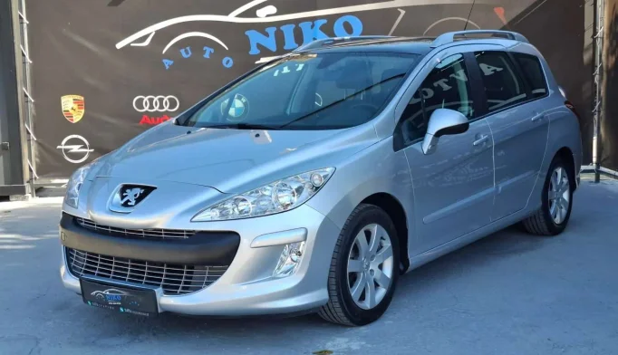 Peugeot 308   - 2010