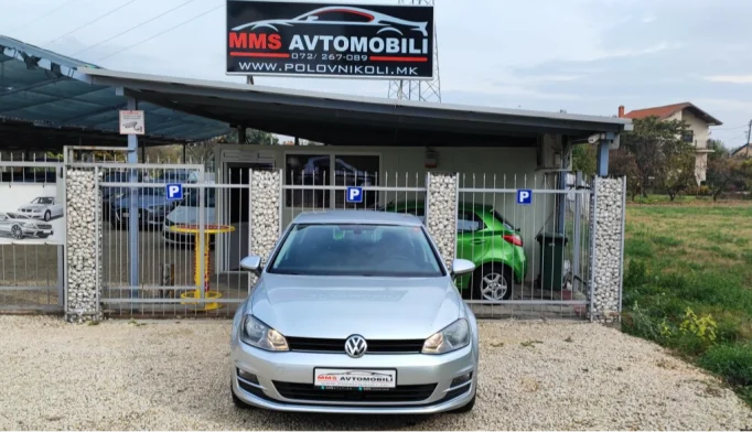 Volkswagen Golf   - 2013