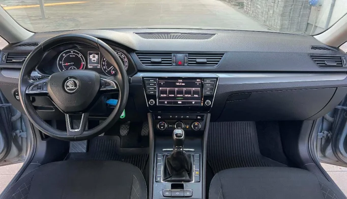 Skoda Superb  - 2017