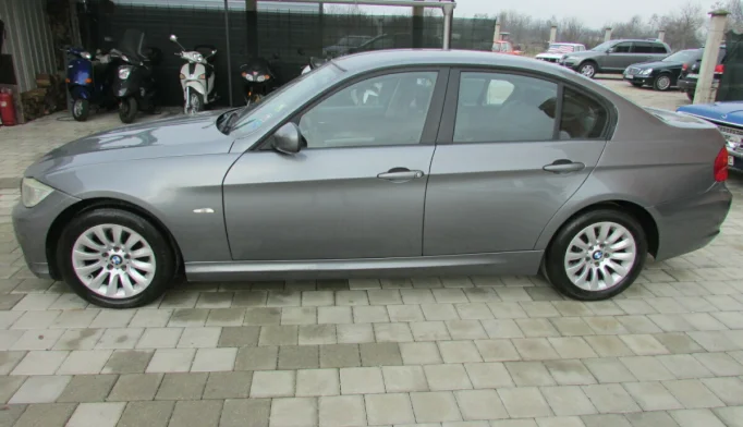 BMW 3 Series   - 2009
