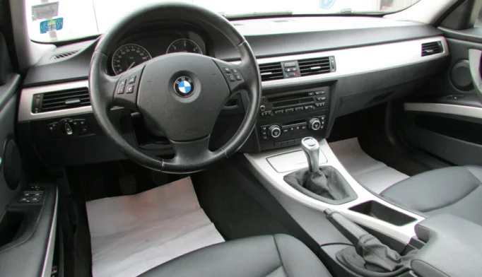 BMW 3 Series  - 2009