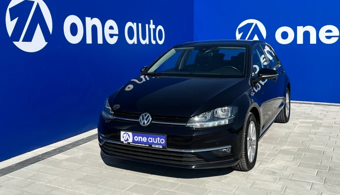 Volkswagen Golf  - 2018
