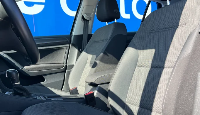 Volkswagen Golf  - 2018