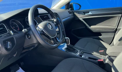 Volkswagen Golf  - 2018