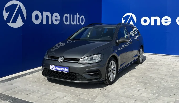 Volkswagen Golf R  - 2019