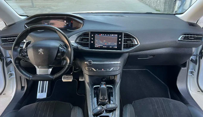 Peugeot 308  - 2021