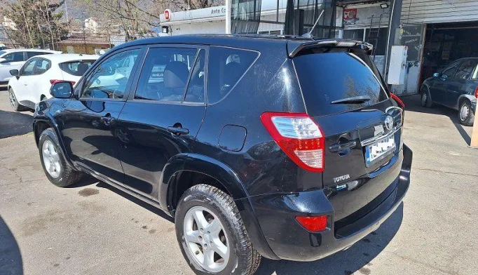 Toyota RAV4  - 2011