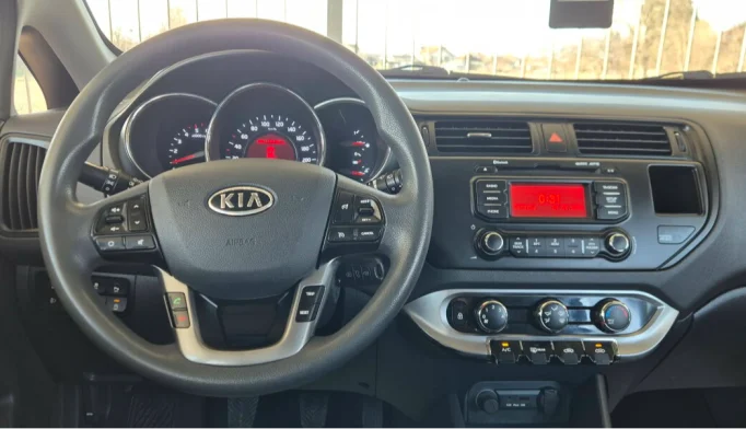 Kia Rio  - 2012