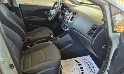 Kia Rio  - 2012