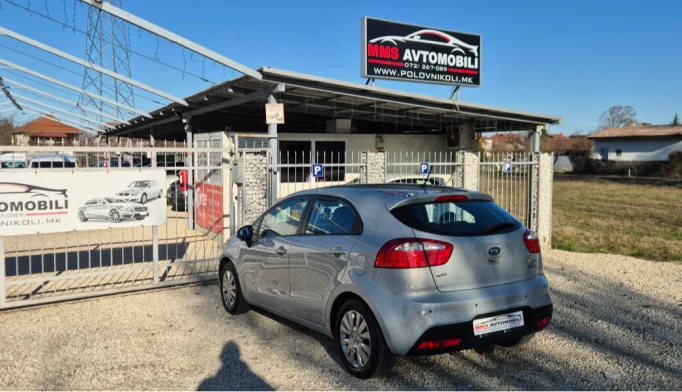 Kia Rio  - 2012