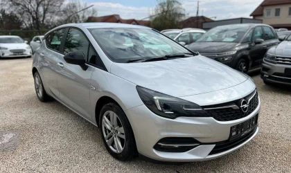 Opel Astra  - 2021