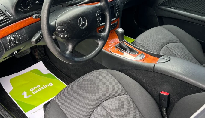 Mercedes-Benz E200  - 2008
