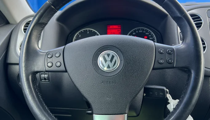 Volkswagen Tiguan  - 2008