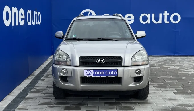 Hyundai Tucson   - 2005