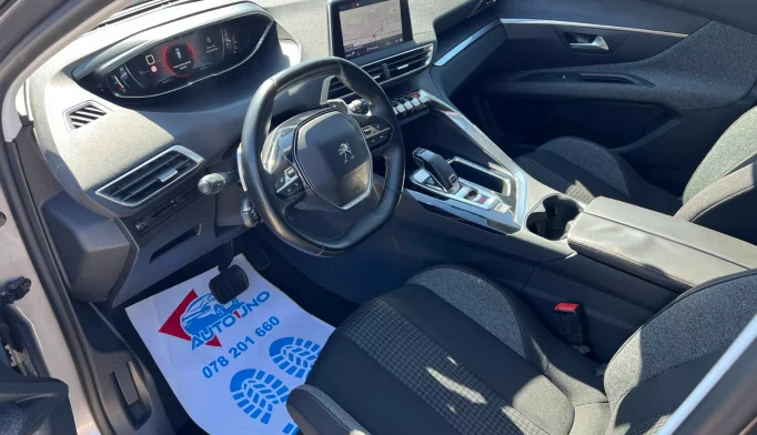 Peugeot 3008  - 2018