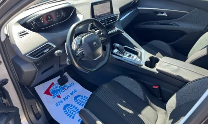Peugeot 3008  - 2018