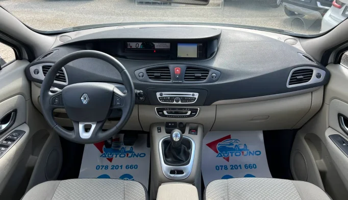 Renault Scenic  - 2011