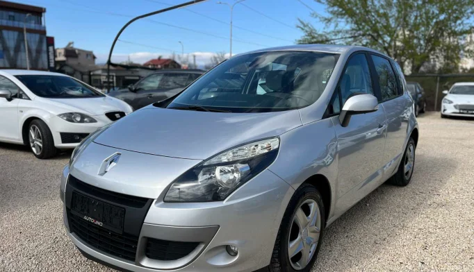 Renault Scenic   - 2011