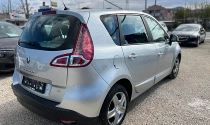 Renault Scenic  - 2011