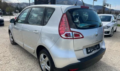 Renault Scenic  - 2011