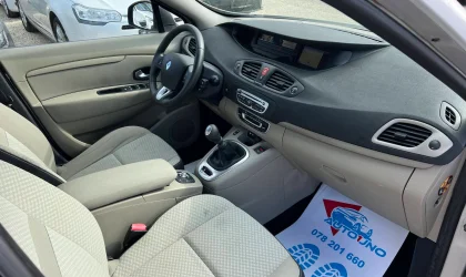 Renault Scenic  - 2011