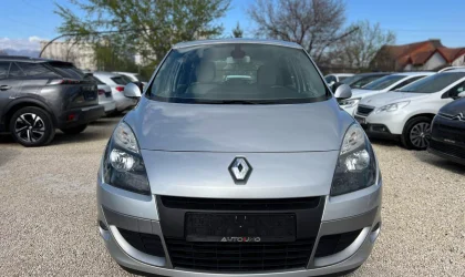 Renault Scenic  - 2011