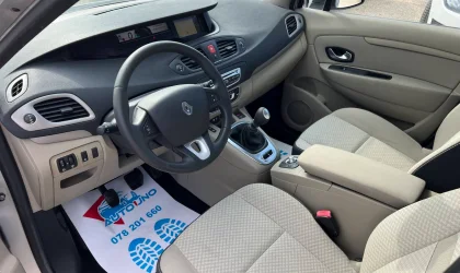 Renault Scenic  - 2011