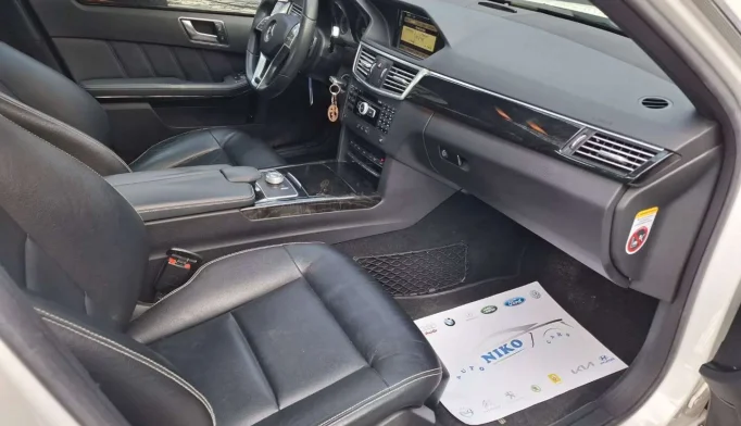 Mercedes-Benz E-Class  - 2011