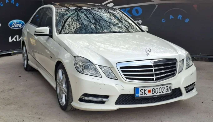Mercedes-Benz E-Class  - 2011