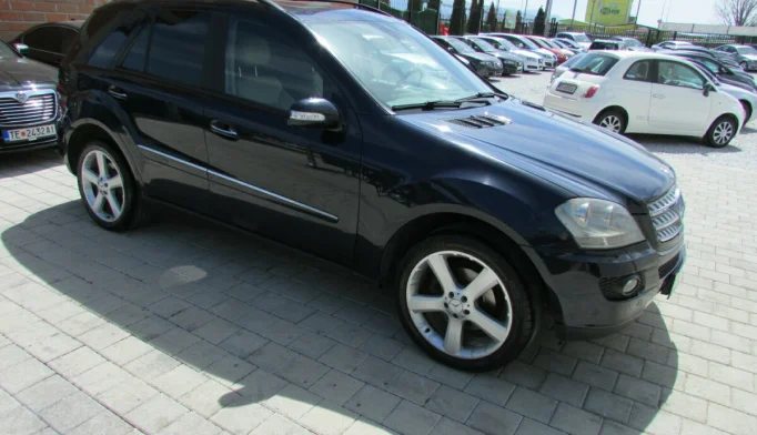 Mercedes-Benz M-Class  - 2005