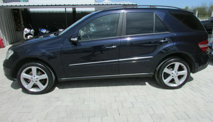 Mercedes-Benz M-Class  - 2005
