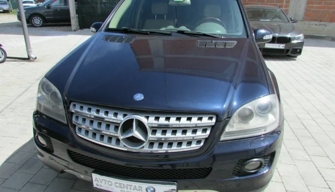 Mercedes-Benz M-Class  - 2005