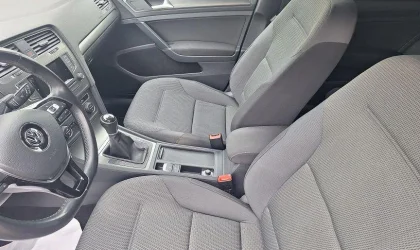 Volkswagen Golf  - 2012