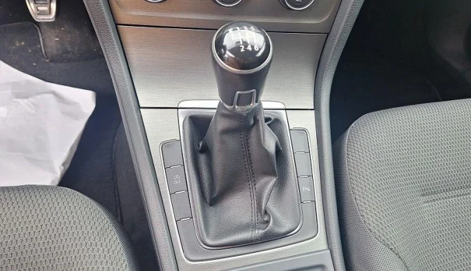Volkswagen Golf  - 2012