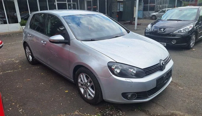 Volkswagen Golf  - 2009