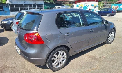 Volkswagen Golf  - 2009
