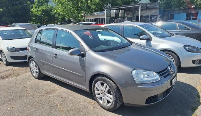 Volkswagen Golf  - 2009