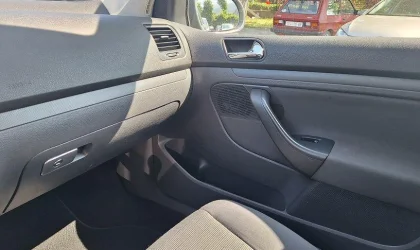Volkswagen Golf  - 2009