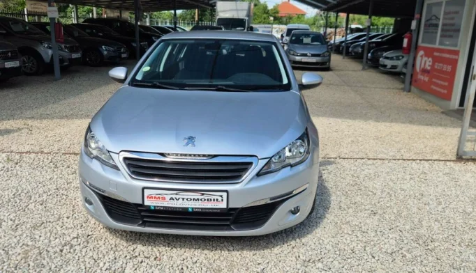 Peugeot 308  - 2015