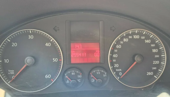 Volkswagen Golf  - 2004