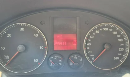 Volkswagen Golf  - 2004